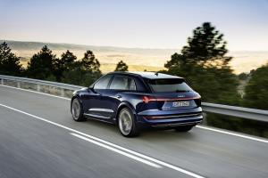 Audi e-tron S 2020 года  (WW)
